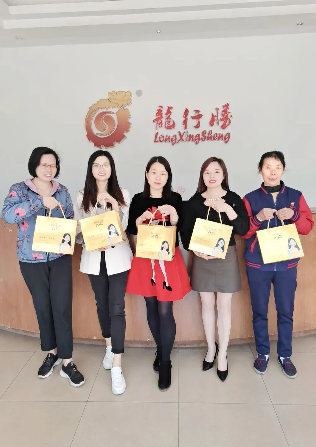 1658474128195156.jpg 05.jpg